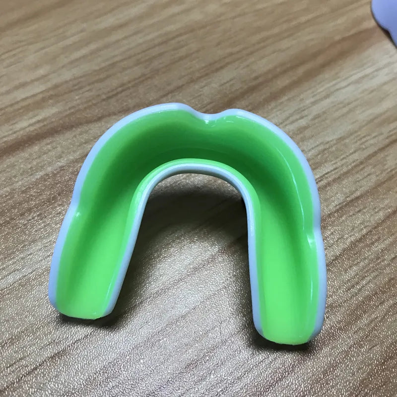 Boxing Gum Shield Mouth Guard Mouthguard Slim Fit for Football Wrestling Hockey Lacrosse Boxing for Contact Combat Sport Equip