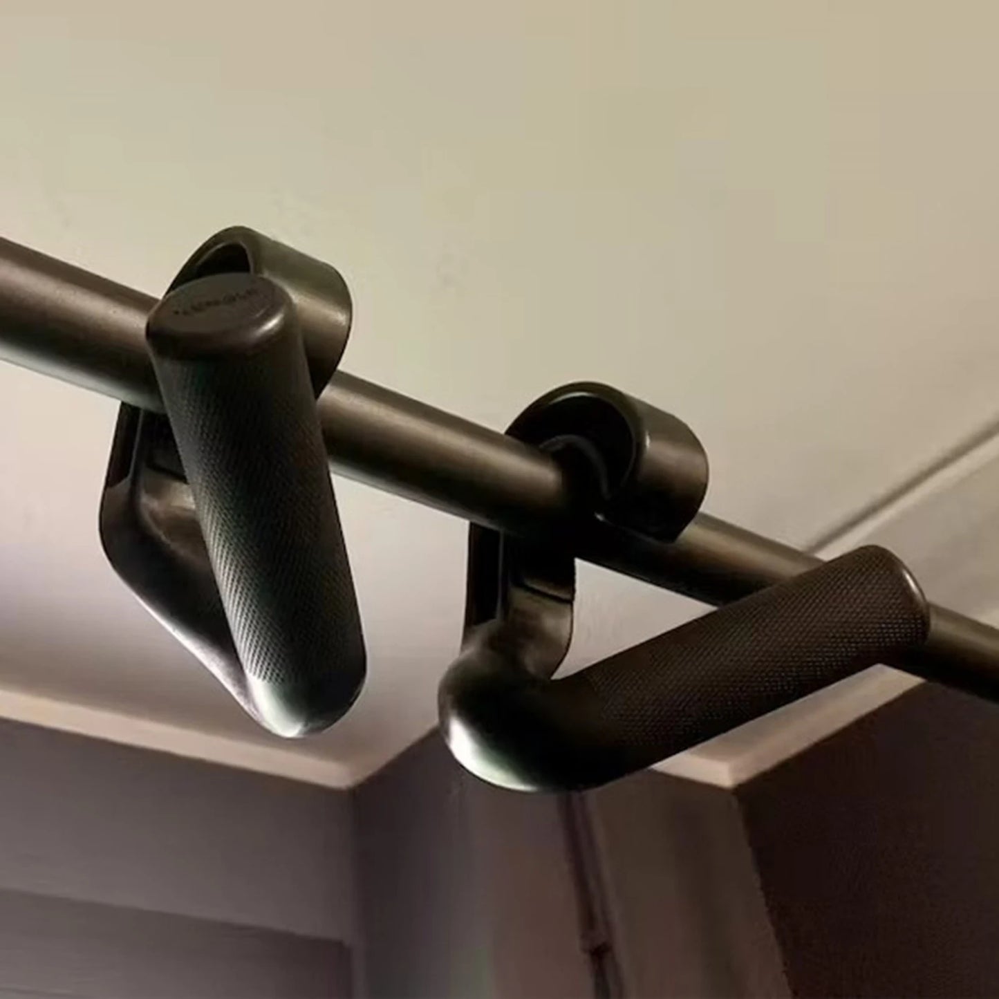 2 Pcs Hook Fitness Handle Multi-functional Exercise Suspension Grip Pull Down Machine Attachment Non Slip for Gym Strength Train