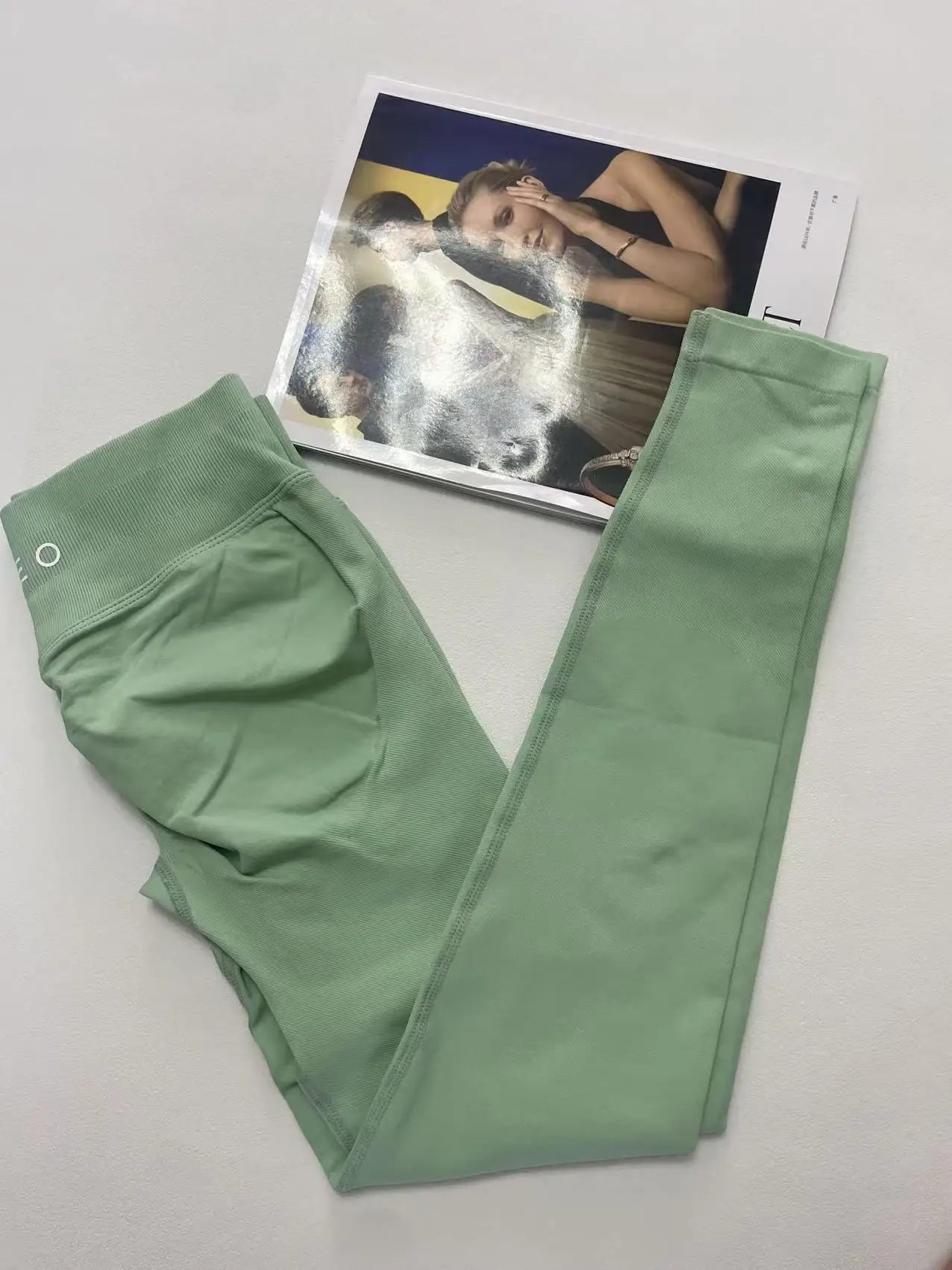 Seamless Yoga Pants Impact Leggings Women High Stretch Low Ribbed Band Scrunch Gym Leggings Fitness Sweat Wicking Workout