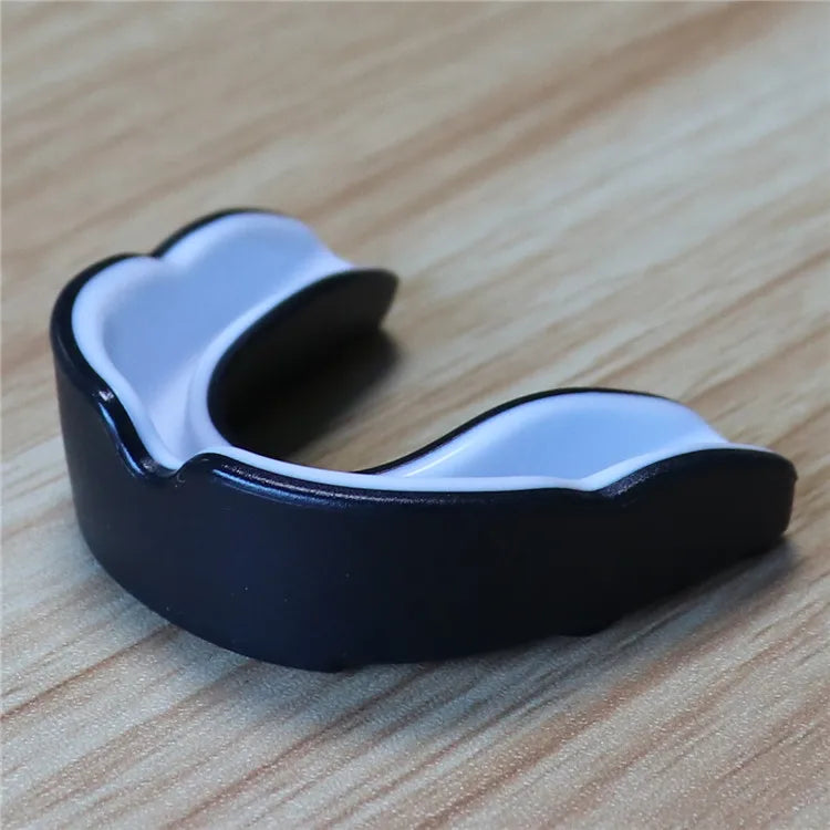 Boxing Gum Shield Mouth Guard Mouthguard Slim Fit for Football Wrestling Hockey Lacrosse Boxing for Contact Combat Sport Equip