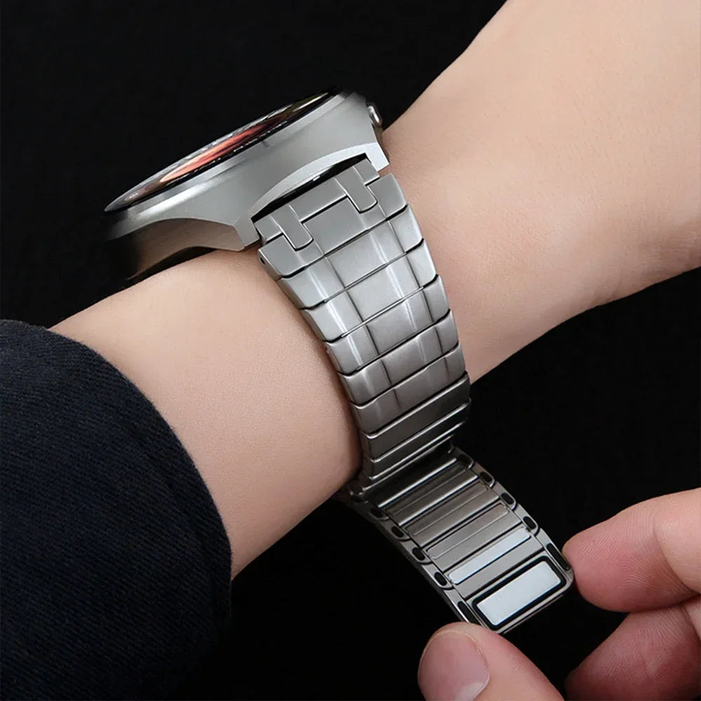 Stainless Steel Band for Amazfit Balance GTR 4 3 Men Magnetic 22mm Strap for Huawei GT3 GT4 GT5 Pro 46mm Watch 4/4 Pro Ultimate