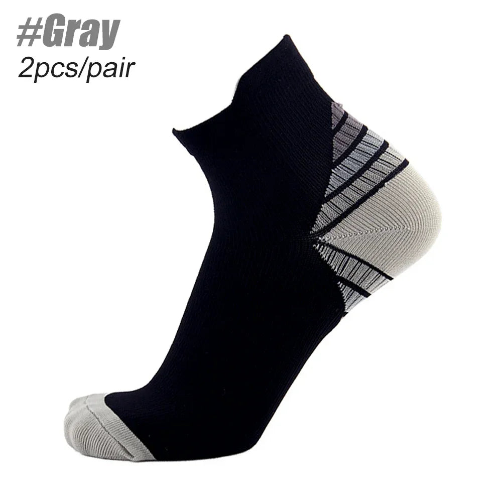 GOMOREON 1Pair Ankle Compression Sock for Men and Women, Low Cut Compression Running Sock with Ankle Support